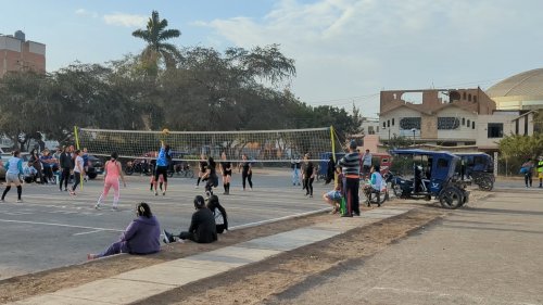 Volley-Ball dans un quartier de Chiclayo