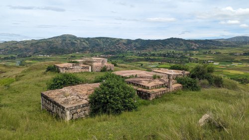 Des tombeaux à Madagascar
