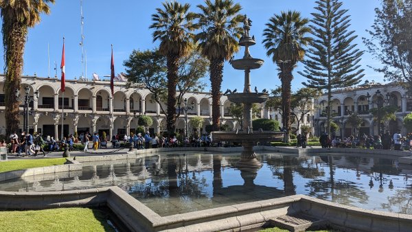 La Plaza de Armas de Arequipa